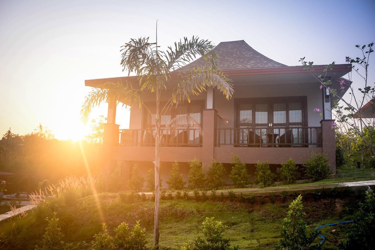 Phu Chom Mork Resort Sangkhla Buri Exterior photo